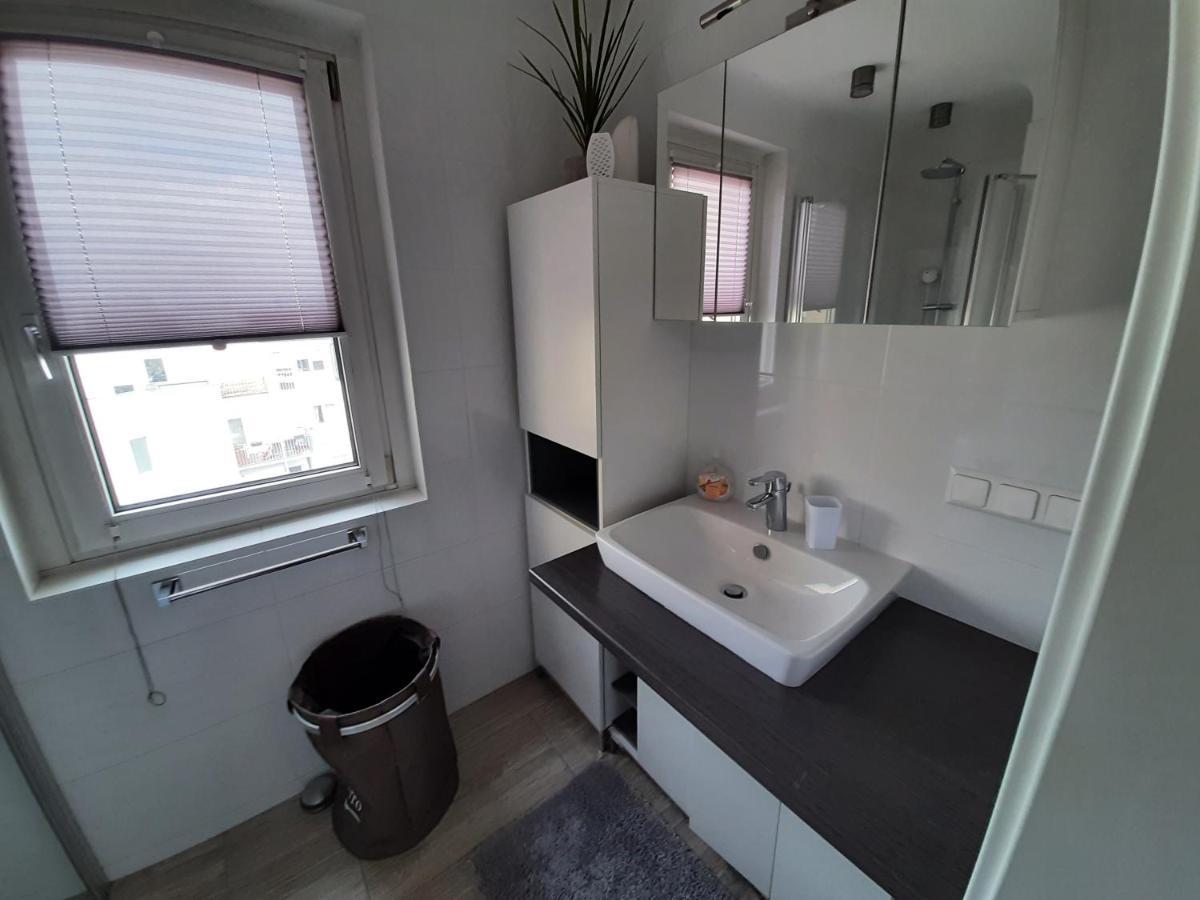 Brilliant View: Balcony Home, Modern, Stylish And Newly Renovated Вена Экстерьер фото