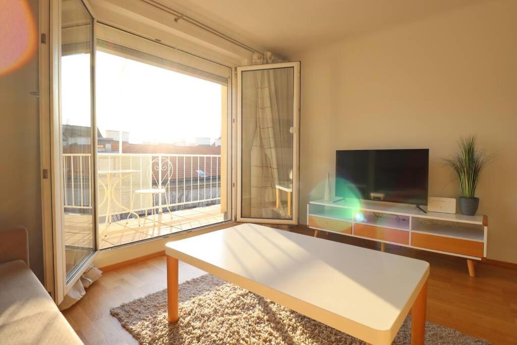 Brilliant View: Balcony Home, Modern, Stylish And Newly Renovated Вена Экстерьер фото